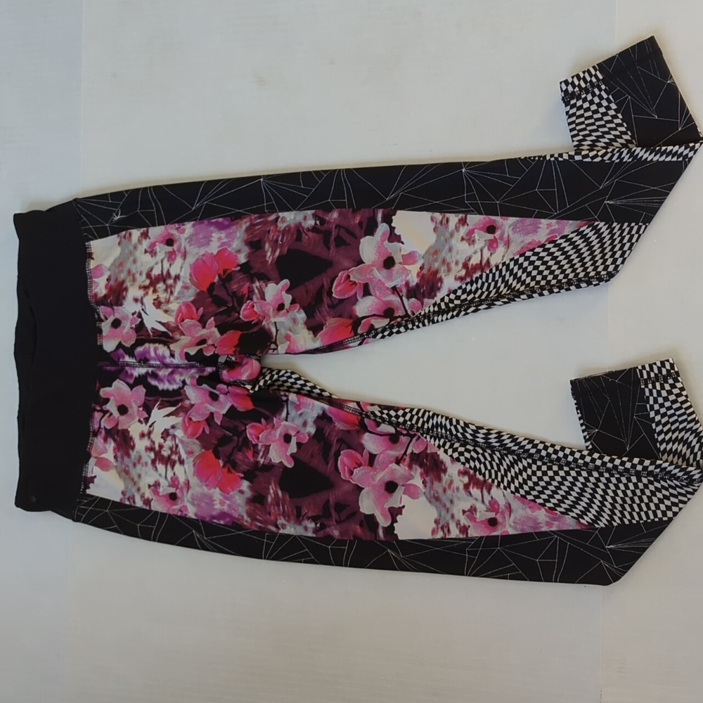 Danskin Now Fitted Dri More Floral Athletic Yoga Legging Pants MEDIUM Black Pink